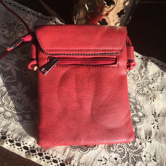 Red Tassel Laser Cut Mini Crossbody Bag - Picture 2 of 3
